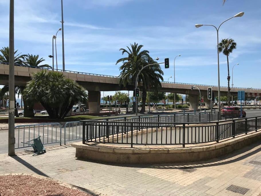 Piso En Primera Linea De Playa Del Postiguet Leilighet Alicante Eksteriør bilde